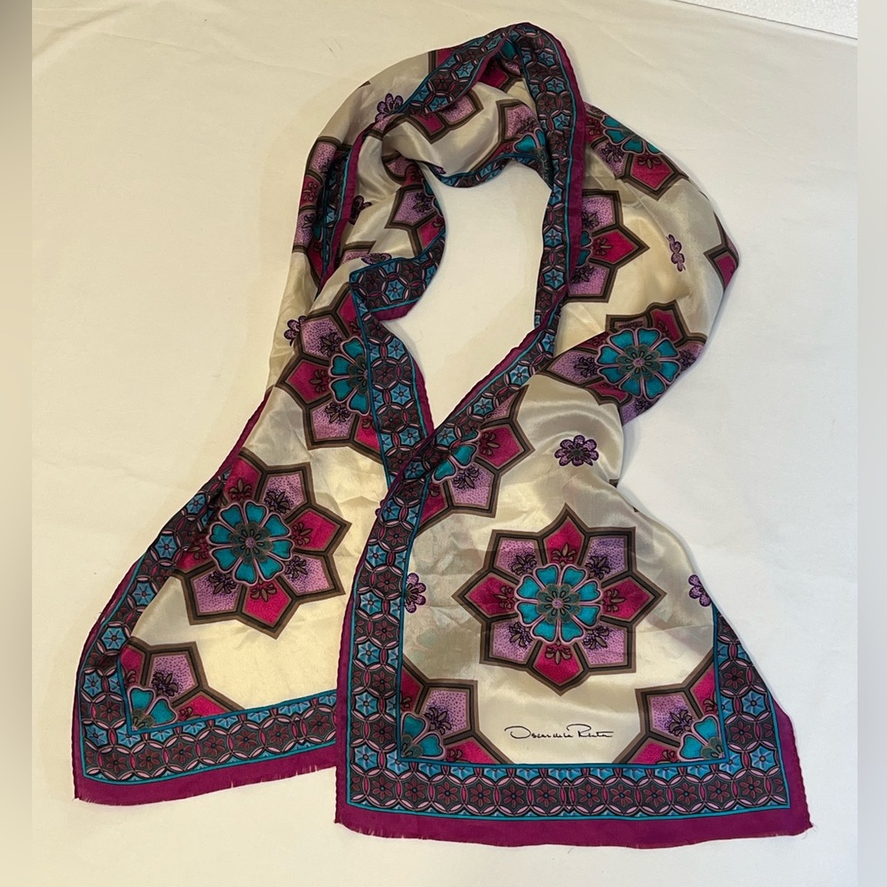 Oscar de la Renta geometric floral cathedral window stained glass style